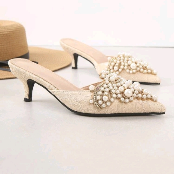 Women's off white Fashionable Pearl And Rhinestone Decoration Mules - Picture 2 of 5